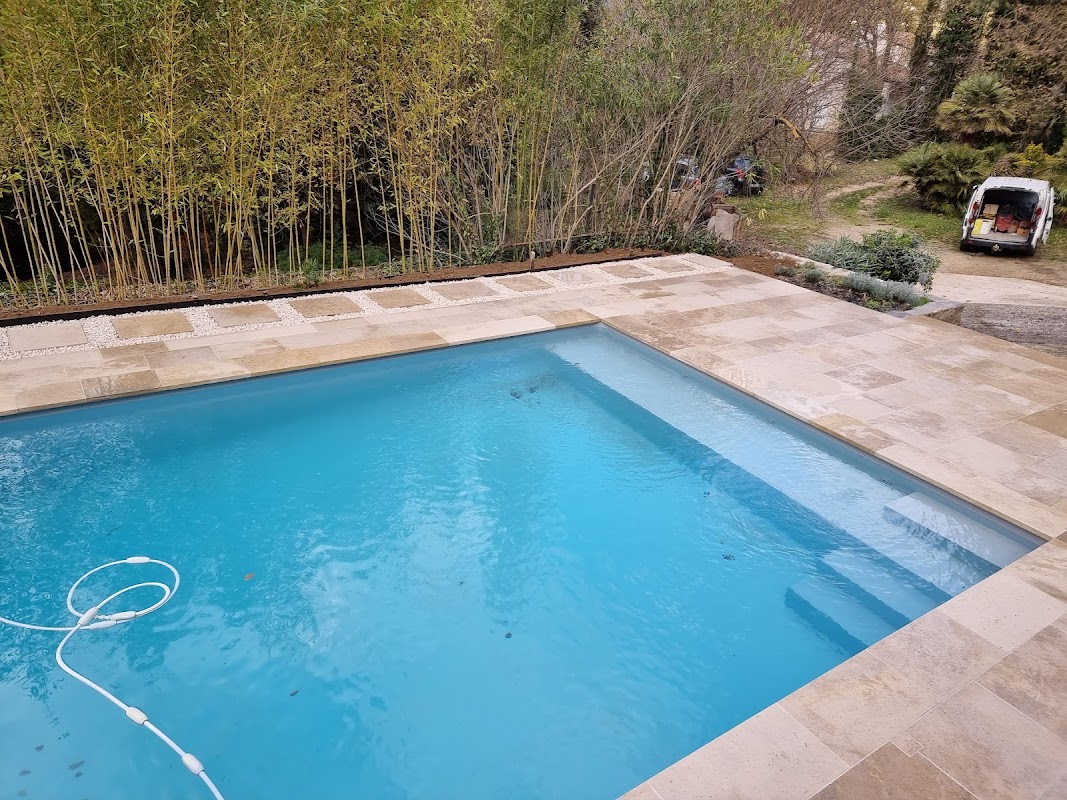 Conception de piscine par Mayer piscines